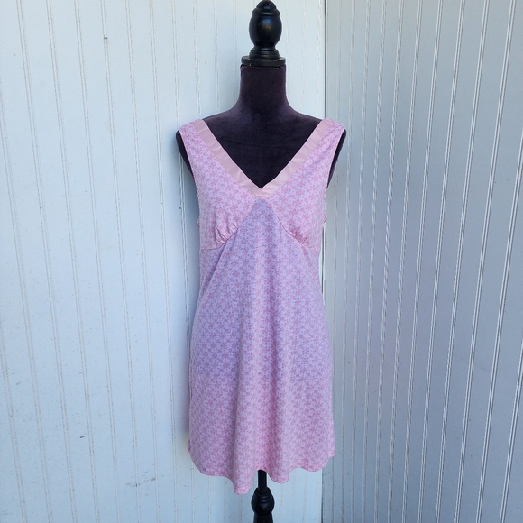 Pink K Women's Nightgown Sleep Shirt Floral Pattern Sleveles Size M - Picture 1 of 9